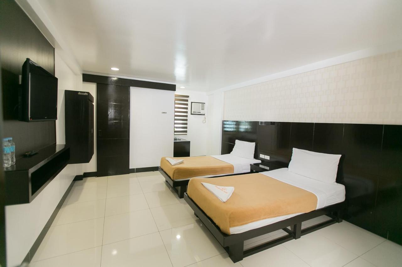 Sun Garden Hotel Tarlac エクステリア 写真